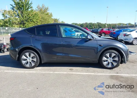 2024 Tesla Model Y Long Range Dual Motor All-Wheel Drive from USA, damaged, VIN 7SAYGDEE2RA281310